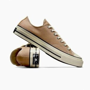 Converse Beige Tan Sneakers Women’s NEW WITH BOX